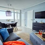 - Haus F, App 0f1005 Lejlighed